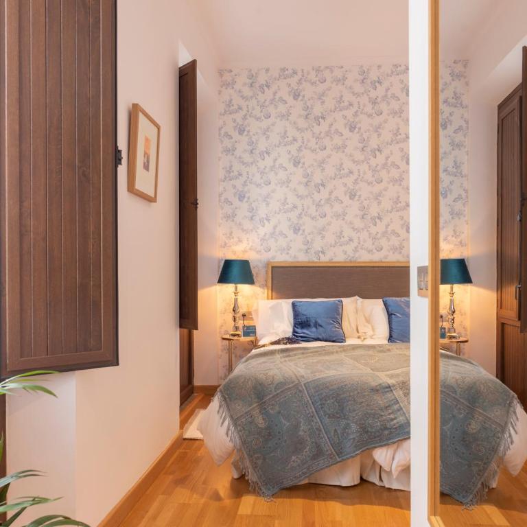 San Jerónimo 17 Suites - Two-Bedroom Apartment with Balcony - 4