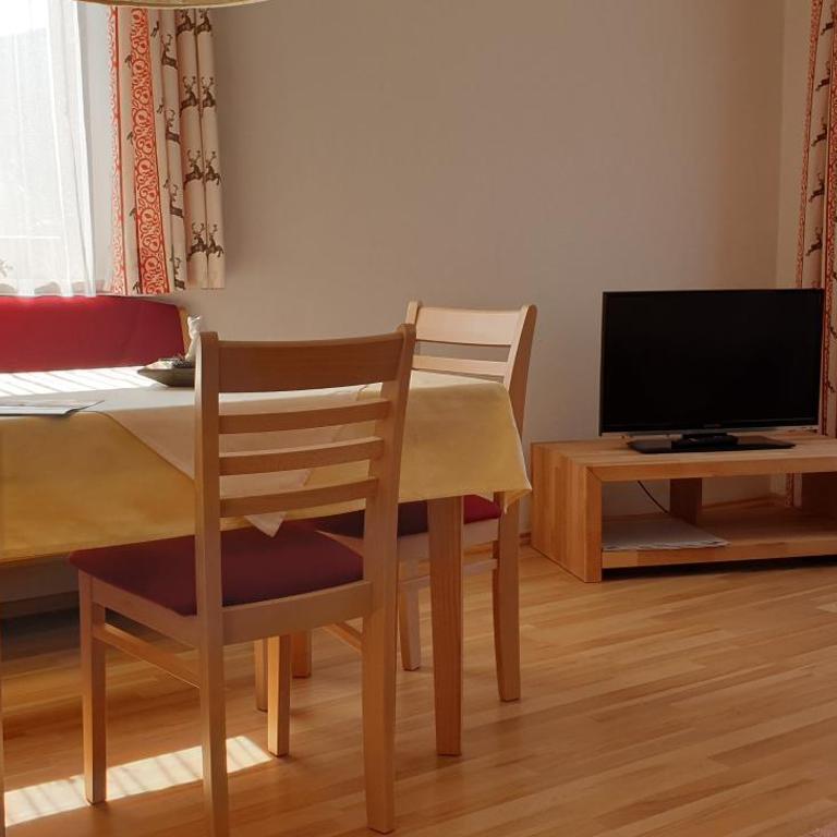 Haus Vierjahreszeiten - Apartment mit 1 Schlafzimmer - 2