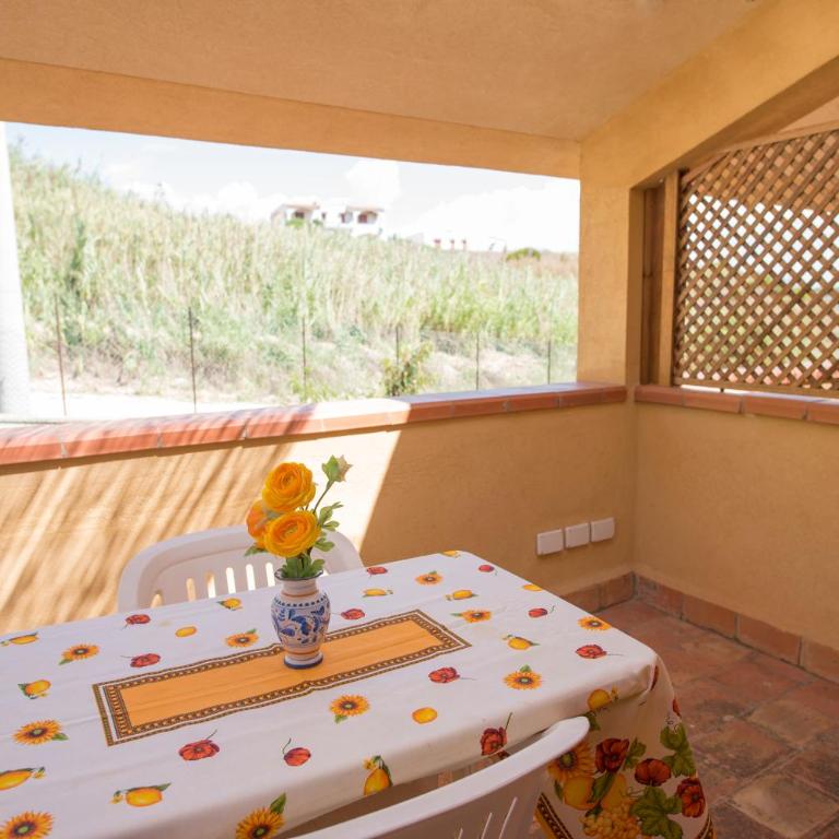 Case Vacanza Renella 3 beds Balcony, wifi, self-catering, 200mt from the sea - Apartment - 8