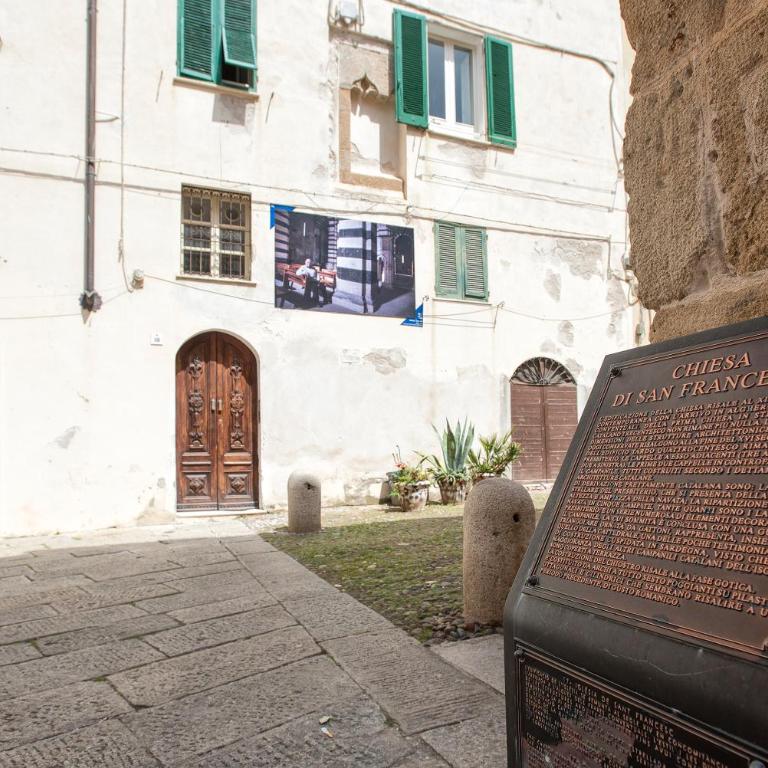 Centro Storico Carlo Alberto - Appartamento Superior con 2 Camere da Letto - 50