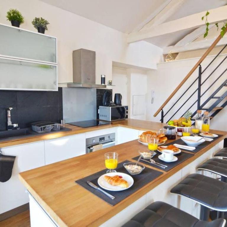 Duplex Elegant & Moderne - 3 chambres - Rooftop terrasse & Jacuzzi- Chélitz - Appartement 3 Chambres - 10