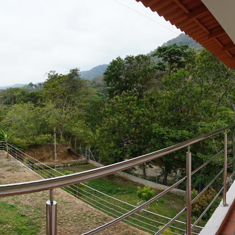 Cabañas Ecoturísticas Mi Terruño Tayrona - Triple Room with Private Bathroom - 1