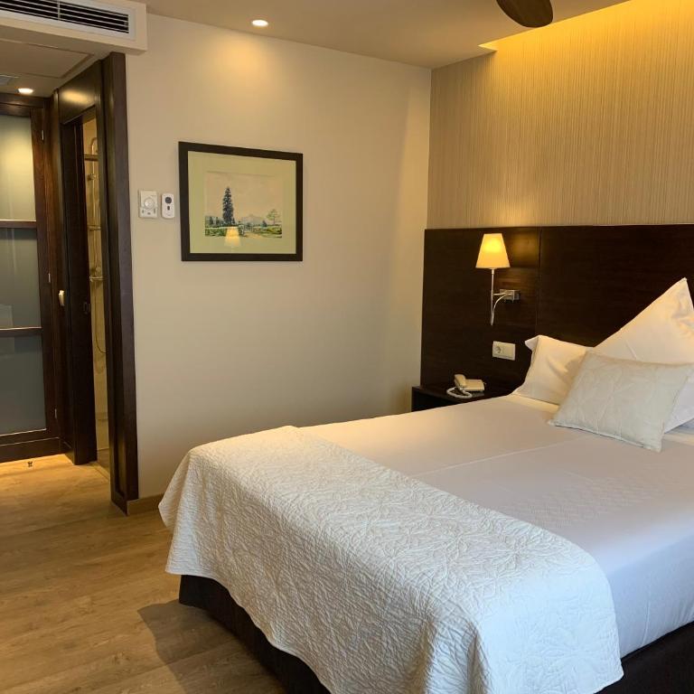 Montemar - Double Room Single Use - 1