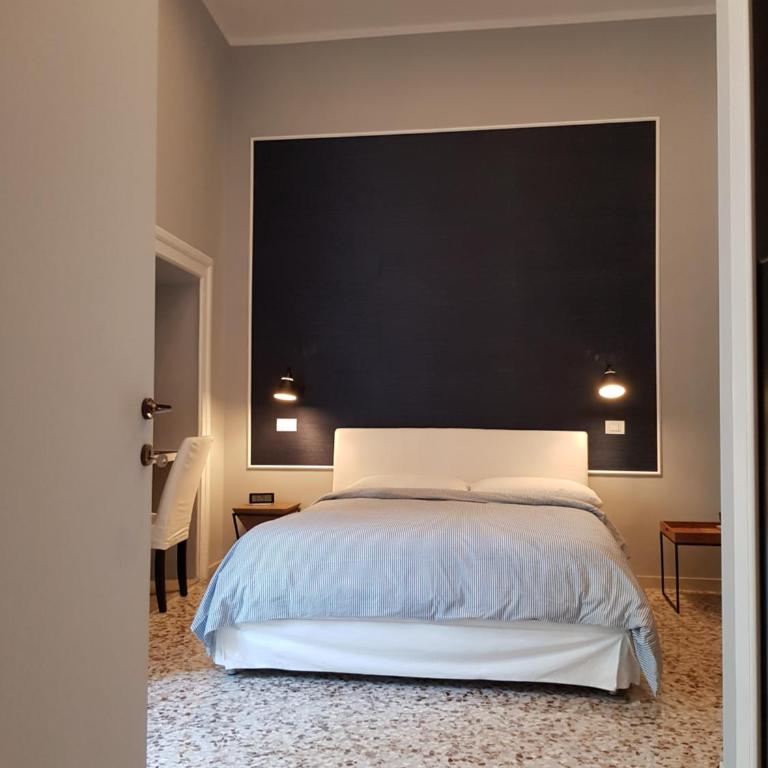 MammaDada charm rooms - Deluxe Double Room with Balcony - 3