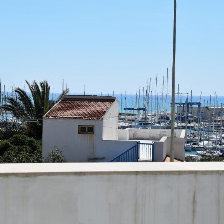 DELPOSTO Marina di Ragusa PRL - Appartamento con 3 Camere da Letto - 10