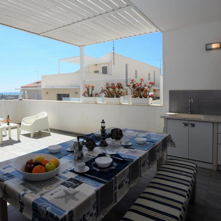 DELPOSTO Marina di Ragusa PRL - Appartamento con 3 Camere da Letto - 2