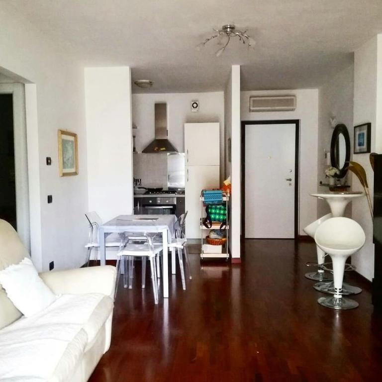 100 Viale Italia - Appartamento con 1 Camera da Letto - 8
