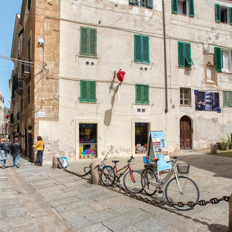 Centro Storico Carlo Alberto - Appartamento Superior con 2 Camere da Letto - 49