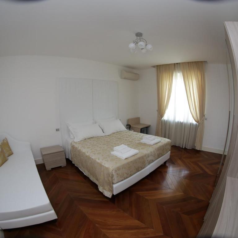 Champagne Rooms - Suite Familiare - 11