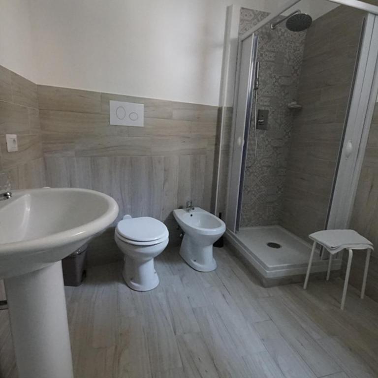 Locazione Turistica Domus Re - Appartamento con 2 Camere da Letto - 2