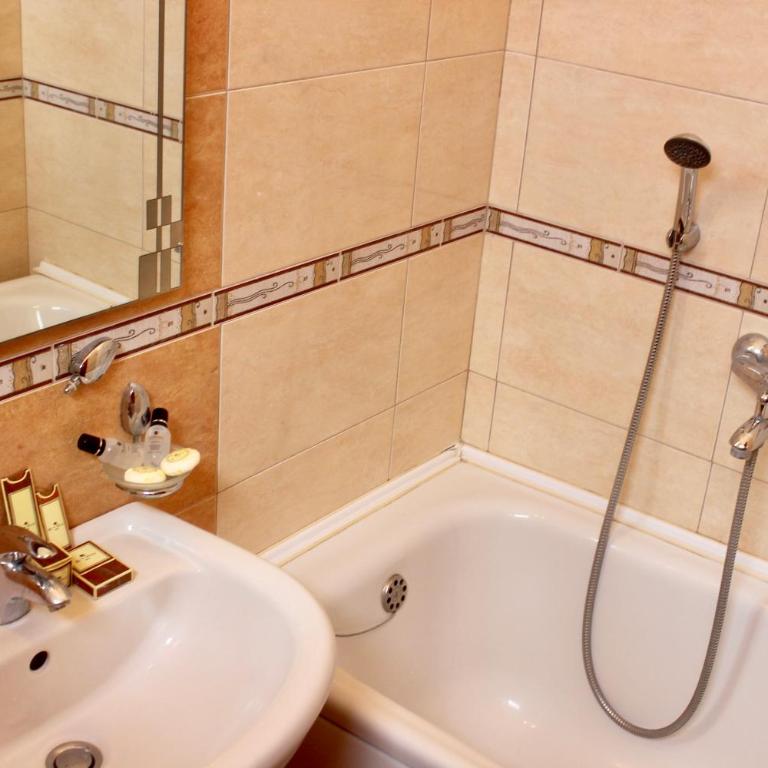 Nir Apartments Budva - Studio with Terrace - 15