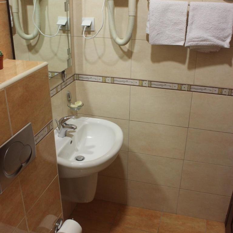 Nir Apartments Budva - Two-Bedroom Suite - 19