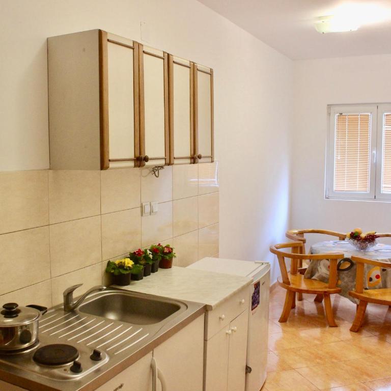 Nir Apartments Budva - Two-Bedroom Suite - 27