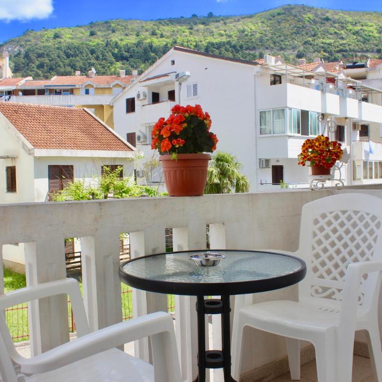 Nir Apartments Budva - Twin Room with Balcony - 17