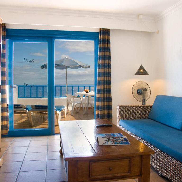 Apartamentos Agua Marina - Two-Bedroom Apartment - 9