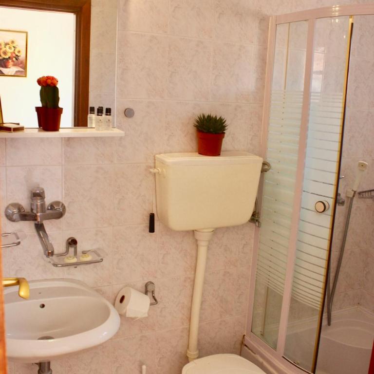Nir Apartments Budva - Twin Room with Balcony - 39