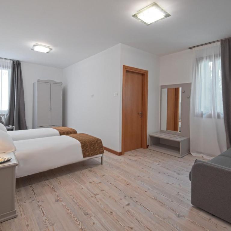 Palazzetto Canossa - Camera Matrimoniale/Doppia con Letti Singoli con Bagno Privato - 11