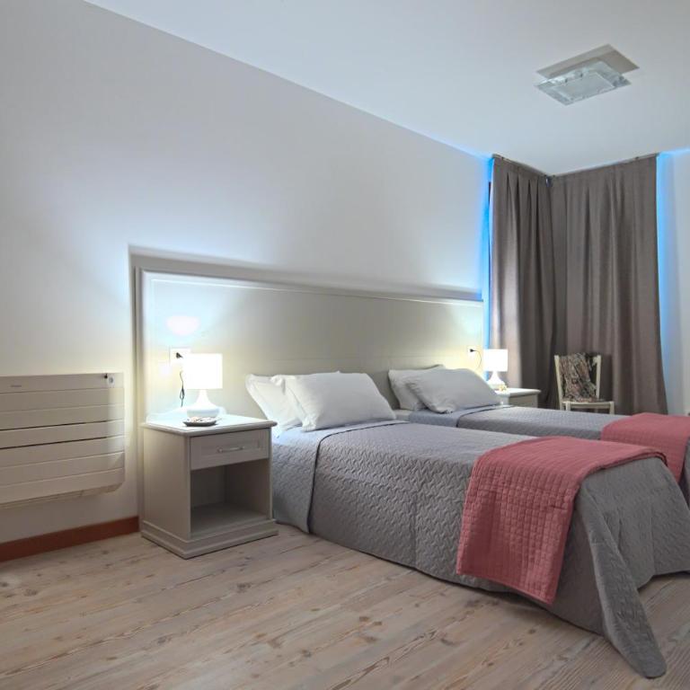 Palazzetto Canossa - Camera Matrimoniale/Doppia con Letti Singoli con Bagno Privato - 8