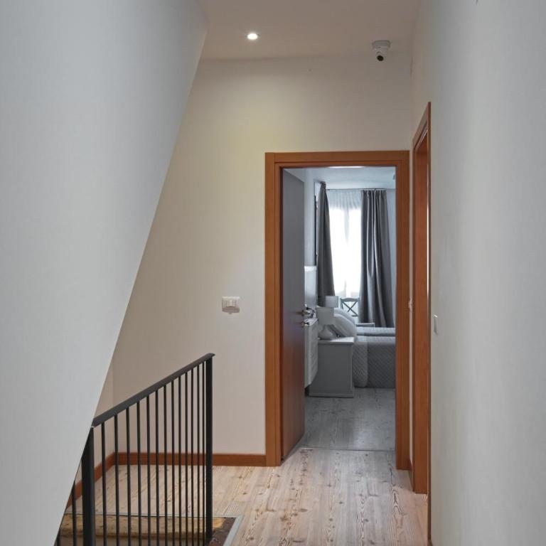 Palazzetto Canossa - Camera Matrimoniale/Doppia con Letti Singoli con Bagno Privato - 5
