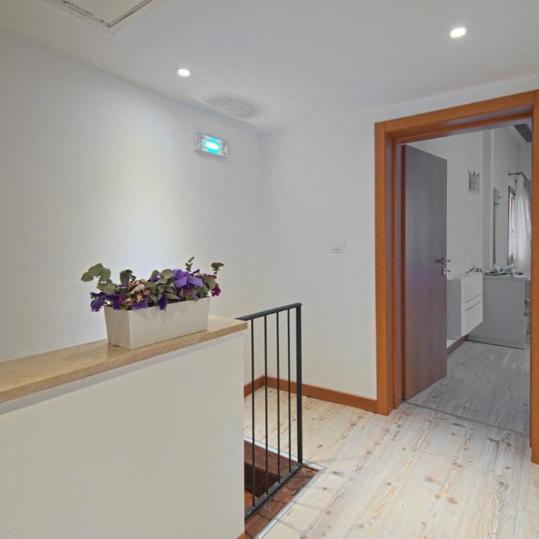Palazzetto Canossa - Camera Matrimoniale/Doppia con Letti Singoli con Bagno Privato - 4
