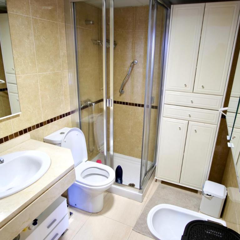 Seafront Penthouse Almeria - Two-Bedroom Apartment - 31