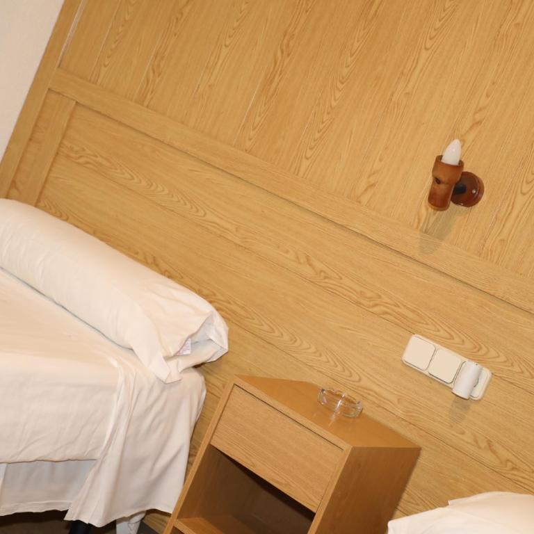 Hostal El Descanso - Twin Room - 2