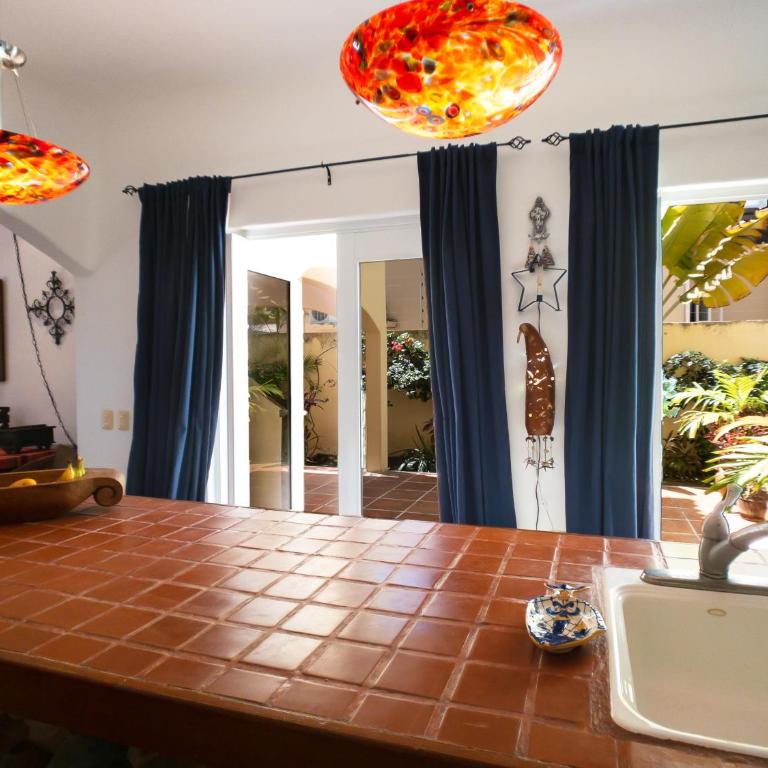 Casa Zarah - Hacienda Family Home - Pool and 2-Block to Beach - Three-Bedroom Villa - 45
