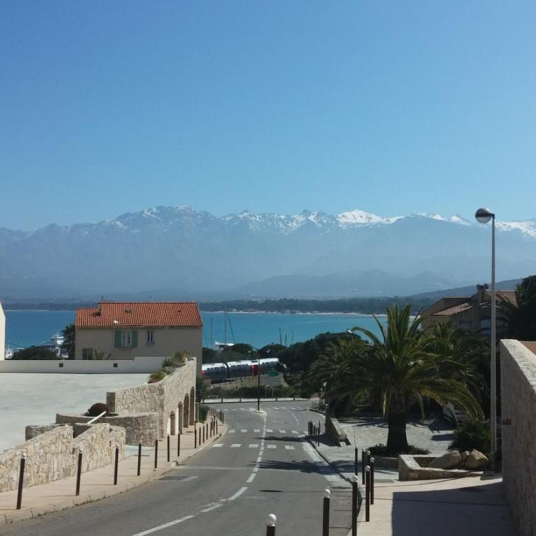 Studio 4 personnes à Calvi, toutes commodités à pied - Apartamento Estudio - 41