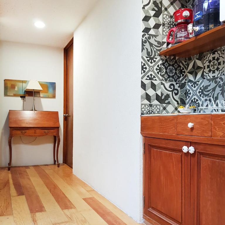Habitaciones Coyoacan (UNAM) - Quadruple Room with Private Bathroom - 4