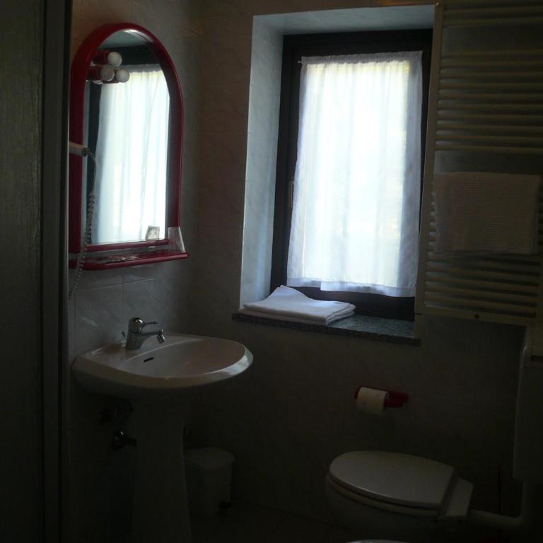Hotel Camping Grivola - Camera Matrimoniale/Doppia con Letti Singoli - 12