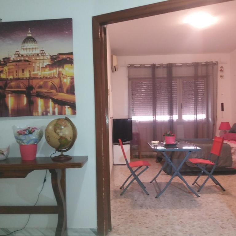 Apartament Silvy Trastevere - Camera Matrimoniale con Bagno Privato Esterno - 9