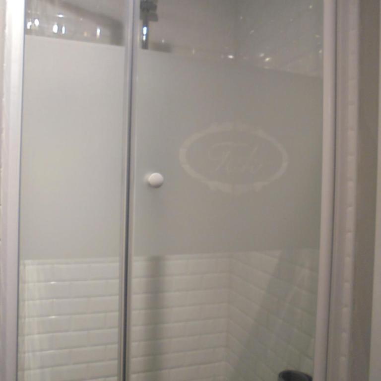 TAK Boutique Old Town Marbella - Habitación Individual con baño - 2