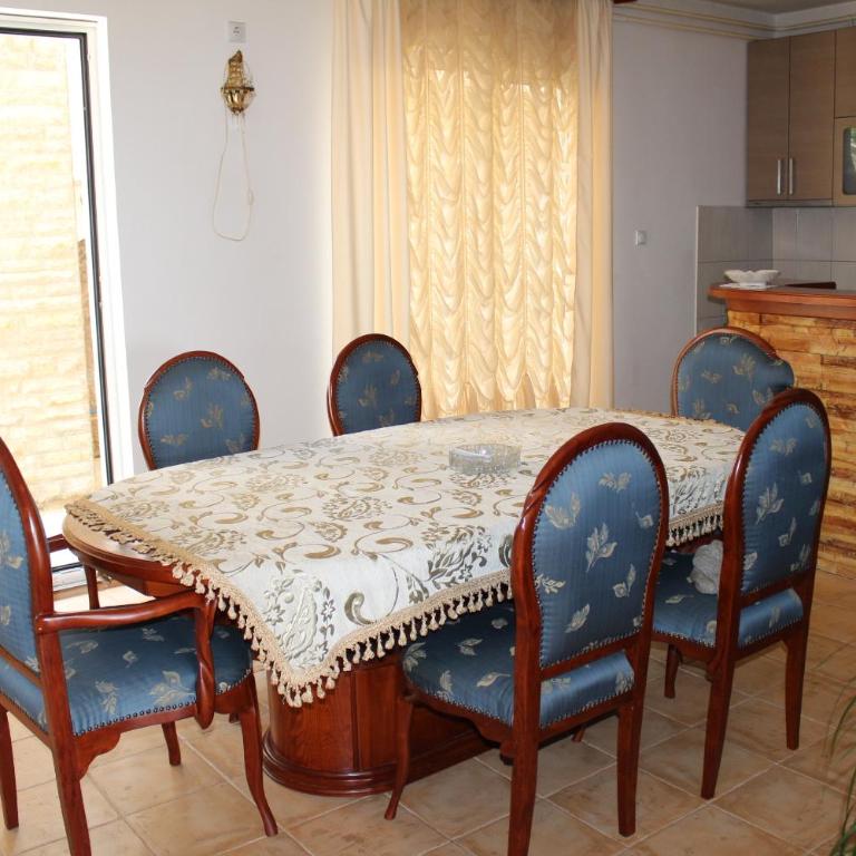 Duplex Vukovic - Dupleks Apartman sa 4 Spavaće Sobe i Pogledom na More - 23