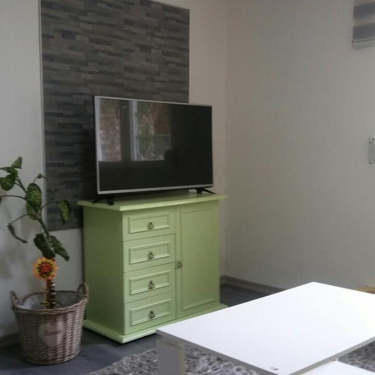 Apartman Mahala one - Two-Bedroom Apartment - 1