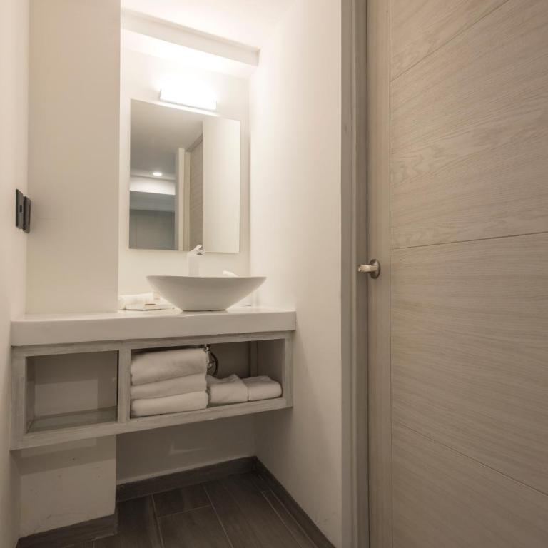 La Casona Que Encanta antes The Andy Hotel - Deluxe Room - 12