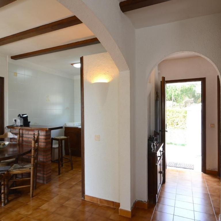 LES CAPELLES 37 - Two-Bedroom Townhouse - 16