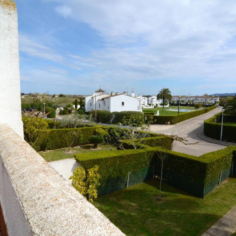 LES CAPELLES 37 - Two-Bedroom Townhouse - 9