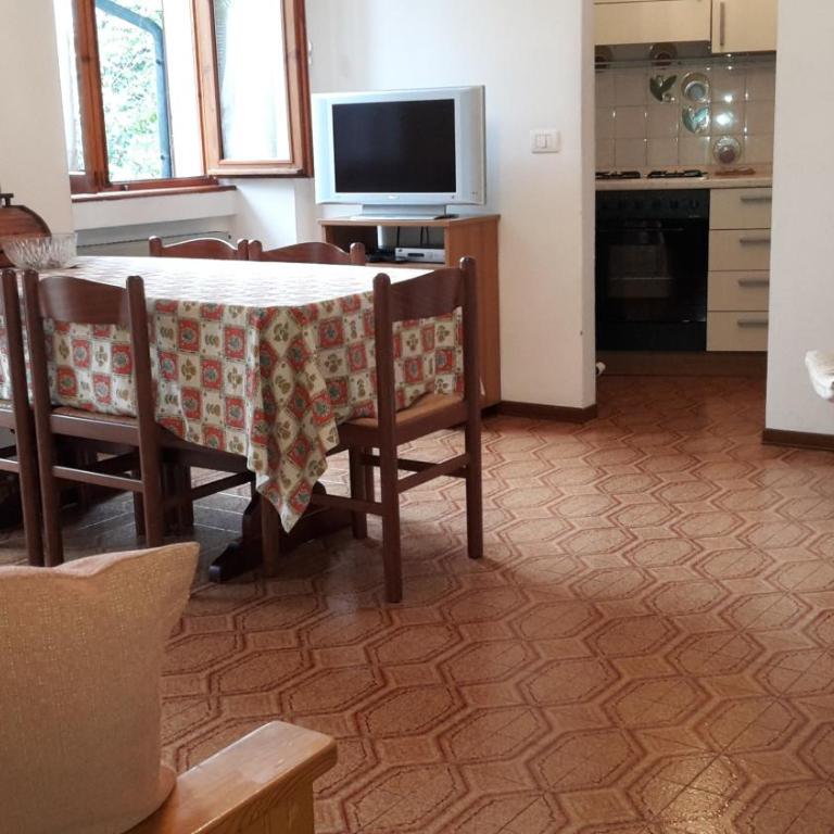 Appartamenti Raineri - Appartamento con 2 Camere da Letto e Balcone - 15