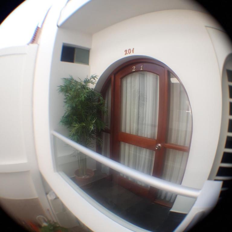 Residencial Maria Bonita - Habitación Doble Deluxe con balcón y vistas al mar - 3