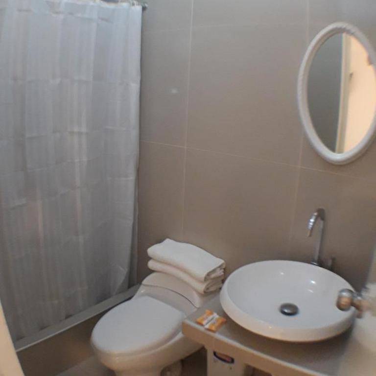 Residencial Maria Bonita - Habitación Triple con baño privado - 1