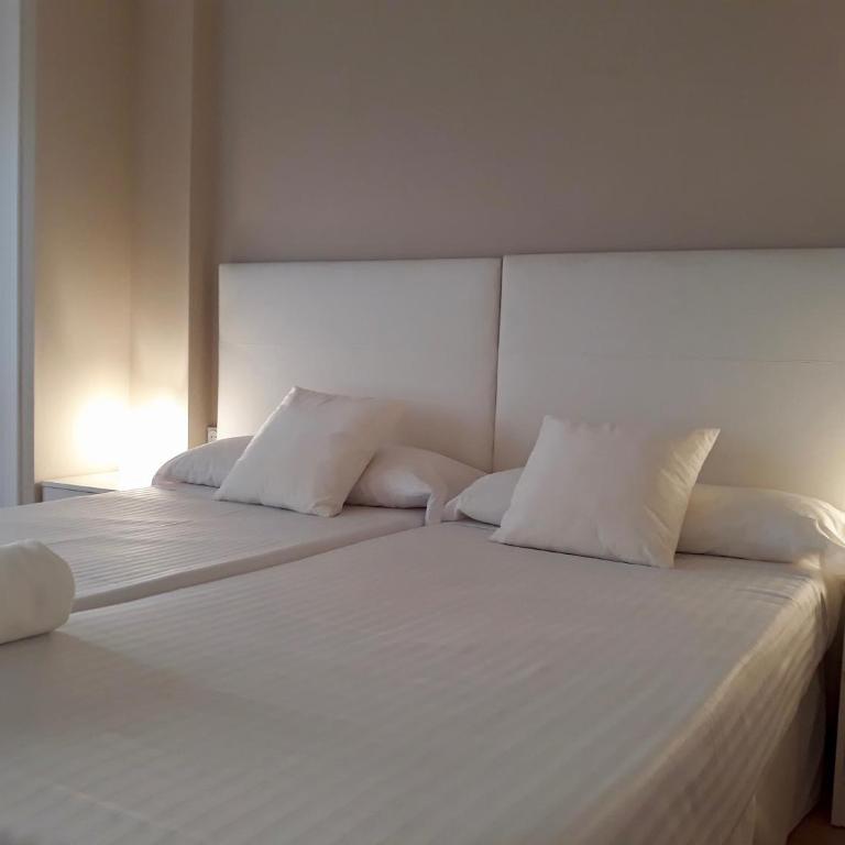 Hostal Casa Aurita Adults Only - Habitación Doble Deluxe con vistas al mar - 2 camas - 10