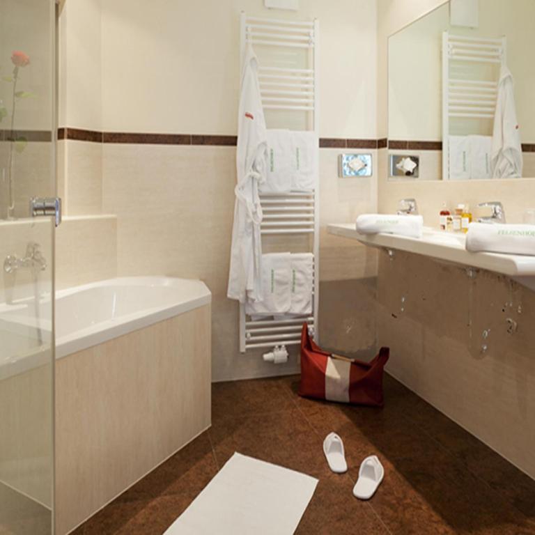 Wohlfühl & Genusshotel Felsenhof - Superior Doppelzimmer - 4