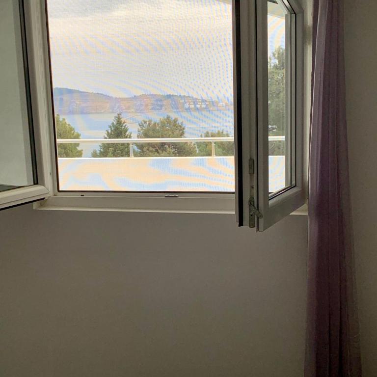 Apartments Ljiljana - Two-Bedroom Apartment with Balcony and Sea View - 17