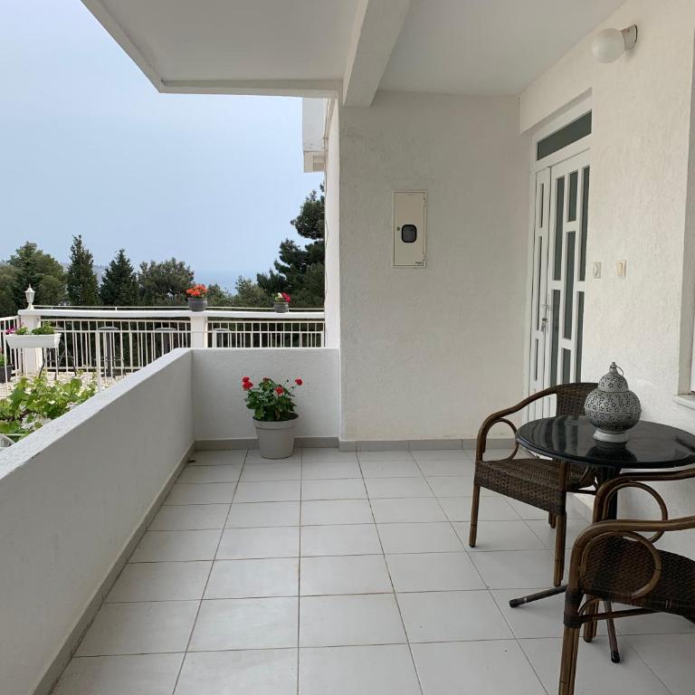 Apartments Ljiljana - Two-Bedroom Apartment with Terrace and Sea View - 16