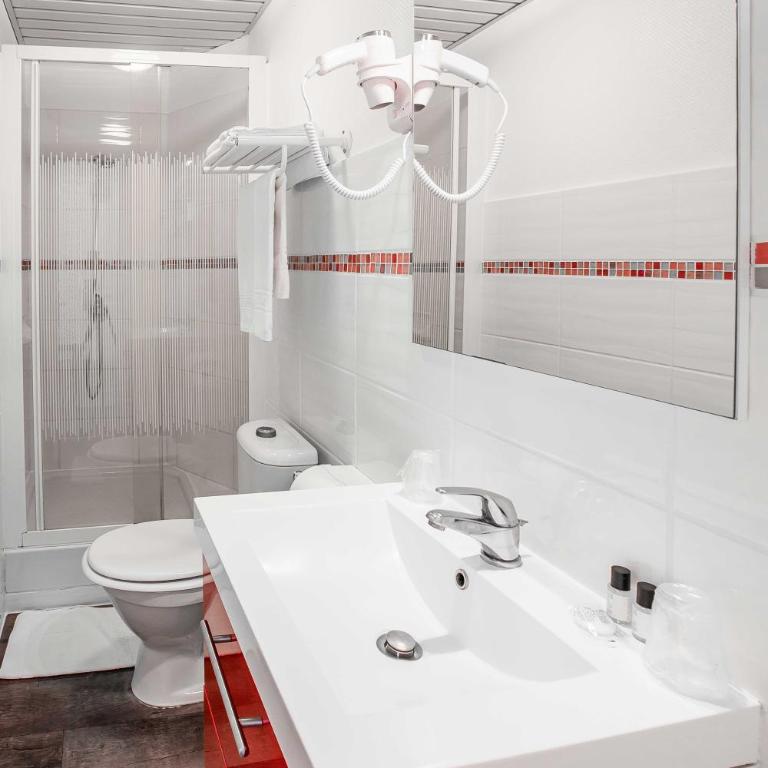 Hotel Belle Vue Royan - Petite Chambre Double Économique – Vue sur Cour - 4