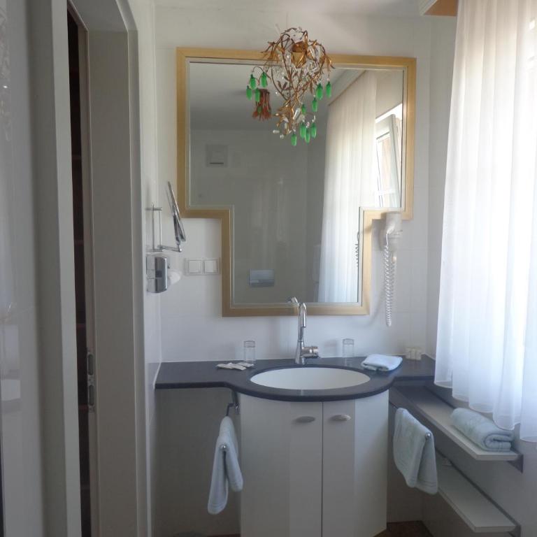Hans Mauracher Schlössl - Apartment mit 1 Schlafzimmer und Balkon - 2