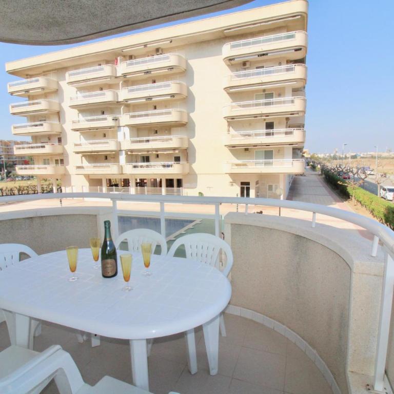 Carrer Amadeu Vives 69 - Two-Bedroom Apartment - 4