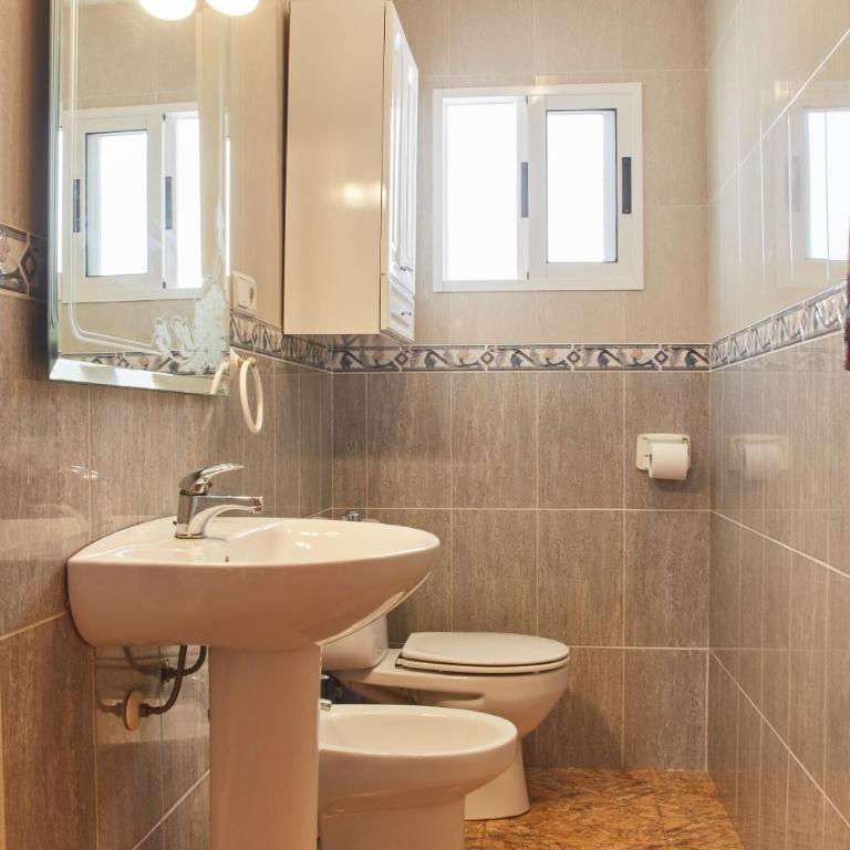 Große Sonnenterrasse, 200 Meter zum Strand... - Apartamento con terraza - 16