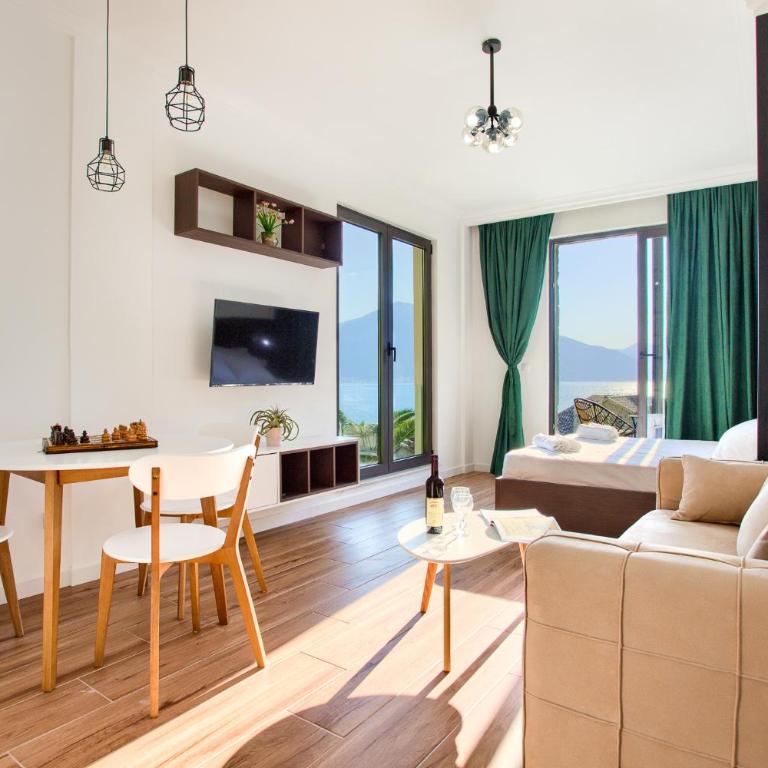 Magical View - Studio with Terrace - 18