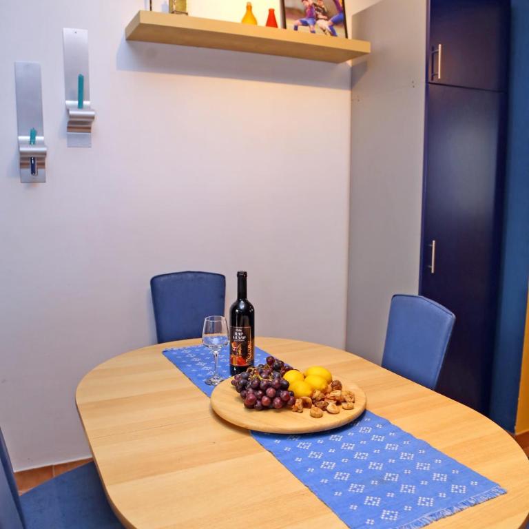 Tamaris Apartmani Igalo Centar - Apartment with Sea View - 6